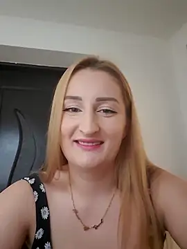 Snapshot of dixielarys chatting on December 2025 07:17:01 AM dixielarys online show from December 2025 07:17:01 AM