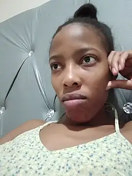 MsParisSmith online show from July 2026 07:17:02 PM