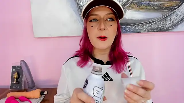 samanta-fox online show from December 2025 01:05:01 PM