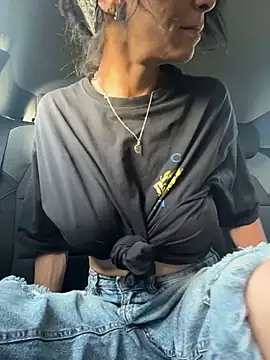 Snapshot of Soniaxxx31 chatting on April 2026 05:39:01 PM Soniaxxx31 online show from April 2026 05:39:01 PM