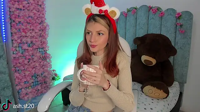 Snapshot of Ash_20_ chatting on December 2025 02:34:01 PM Ash 20 online show from December 2025 02:34:01 PM