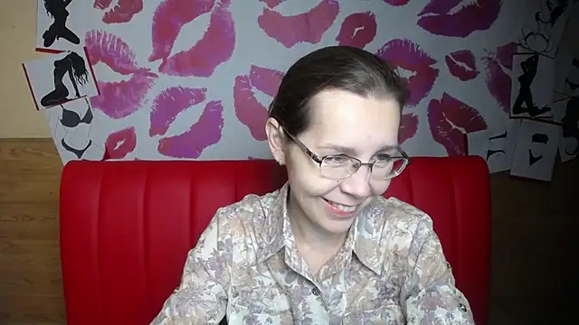 Snapshot of DaisyEdit chatting on December 2025 06:30:02 AM DaisyEdit online show from December 2025 06:30:02 AM