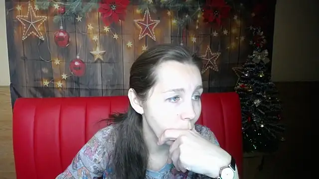 Snapshot of DaisyEdit chatting on December 2025 06:31:01 AM DaisyEdit online show from December 2025 06:31:01 AM