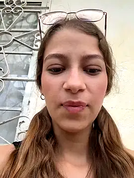 Snapshot of Vanneskk chatting on December 2025 01:05:02 PM Vanneskk online show from December 2025 01:05:02 PM