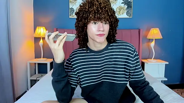 Snapshot of joss_shellby chatting on February 2026 05:32:01 PM joss shellby online show from February 2026 05:32:01 PM