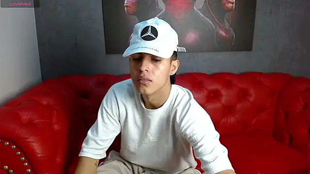 Ethan Jamees online show from December 2025 02:45:02 PM