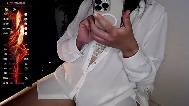 Snapshot of Whisperingfire chatting on December 2025 02:55:01 PM Whisperingfire online show from December 2025 02:55:01 PM