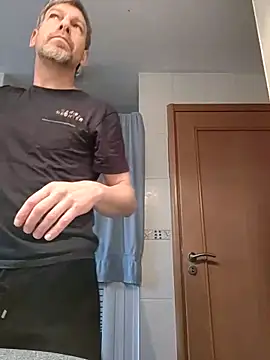 lorisaux online show from February 2026 07:37:02 AM