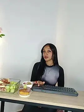 Snapshot of coraline_vera chatting on November 2025 07:38:01 PM coraline vera online show from November 2025 07:38:01 PM