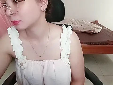 BabyDoll1999 online show from May 2026 02:42:01 AM
