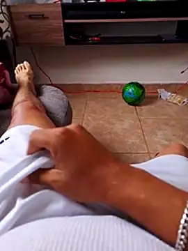 cristian112090 online show from July 2026 02:41:01 PM