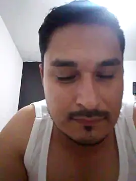cristian112090 online show from August 2026 07:18:02 AM