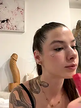 Snapshot of Sugarbellax chatting on December 2025 05:50:01 PM Sugarbellax online show from December 2025 05:50:01 PM