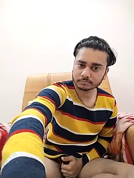 samnick4321 online show from December 2025 04:40:01 AM