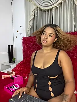 Snapshot of Valery_Roussee01 chatting on December 2025 08:48:01 PM Valery Roussee01 online show from December 2025 08:48:01 PM