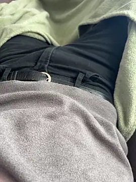 daddaddy1 online show from April 2026 08:20:01 AM