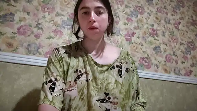 Aphr0ditee online show from July 2026 06:17:01 PM