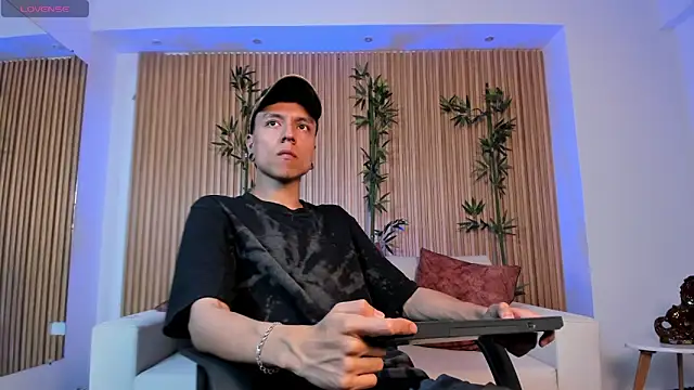 Bastthianxxx online show from December 2025 07:08:02 PM