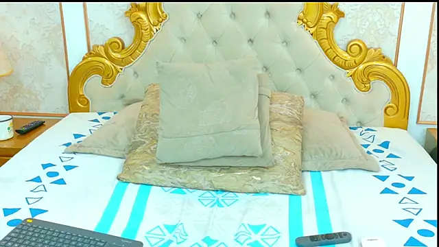 Snapshot of ScarletBenson chatting on December 2025 01:20:02 PM ScarletBenson online show from December 2025 01:20:02 PM