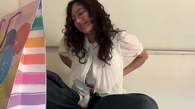 Alicatcua  online show from May 2026 03:35:02 AM