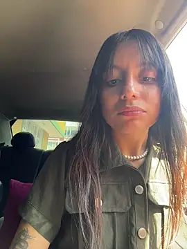 Mia fiire online show from February 2026 07:04:01 PM