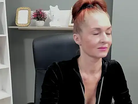 Snapshot of Soniakiss chatting on December 2025 02:55:01 PM Soniakiss online show from December 2025 02:55:01 PM