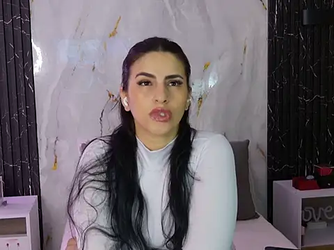 Snapshot of ChloeHolmes chatting on February 2026 10:53:02 AM ChloeHolmes online show from February 2026 10:53:02 AM