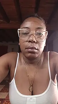 Snapshot of ChanneldelaCroix chatting on April 2026 10:10:01 AM ChanneldelaCroix online show from April 2026 10:10:01 AM