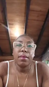 Snapshot of ChanneldelaCroix chatting on April 2026 12:19:01 AM ChanneldelaCroix online show from April 2026 12:19:01 AM