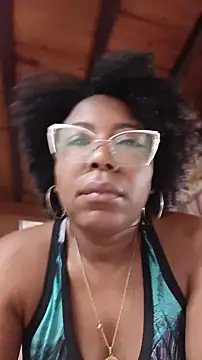 Snapshot of ChanneldelaCroix chatting on May 2026 10:53:02 AM ChanneldelaCroix online show from May 2026 10:53:02 AM