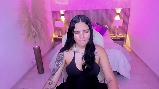 Allyson brown  online show from December 2025 07:19:02 PM