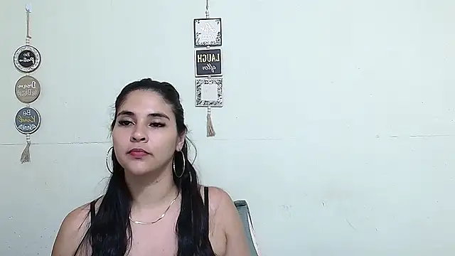 Snapshot of rose_towers4 chatting on February 2026 04:22:01 AM rose towers4 online show from February 2026 04:22:01 AM