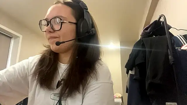 KerriMcbreen online show from December 2025 03:16:02 AM