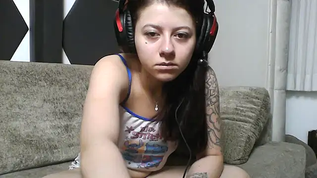 Snapshot of GabriellaManhas chatting on January 2026 01:48:02 PM GabriellaManhas online show from January 2026 01:48:02 PM