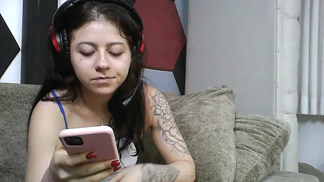 Snapshot of GabriellaManhas chatting on January 2026 01:53:02 AM GabriellaManhas online show from January 2026 01:53:02 AM