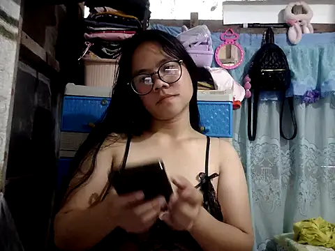 Snapshot of xxdreamgirl69 chatting on March 2026 01:01:01 AM xxdreamgirl69 online show from March 2026 01:01:01 AM