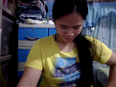 Snapshot of xxdreamgirl69 chatting on April 2026 01:47:02 AM xxdreamgirl69 online show from April 2026 01:47:02 AM