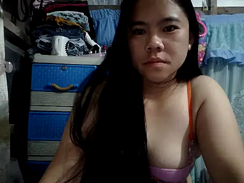 Snapshot of xxdreamgirl69 chatting on April 2026 10:10:01 PM xxdreamgirl69 online show from April 2026 10:10:01 PM