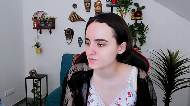 KateWillows online show from March 2026 04:51:01 AM