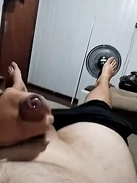 Snapshot of Tenenterodrigo chatting on December 2025 05:30:01 PM Tenenterodrigo online show from December 2025 05:30:01 PM