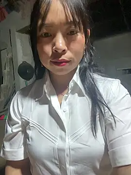 alissa-ww online show from April 2026 02:55:01 PM