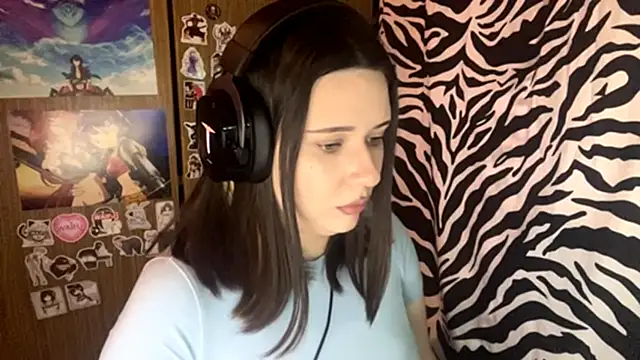 Snapshot of AngeliqueSulima chatting on December 2025 09:29:02 AM AngeliqueSulima online show from December 2025 09:29:02 AM