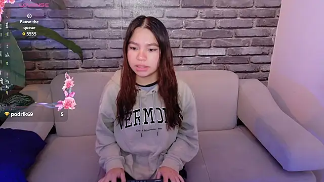 Snapshot of laurent_scott chatting on December 2025 11:59:01 AM laurent scott online show from December 2025 11:59:01 AM