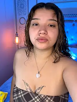 Snapshot of honny_blaice chatting on December 2025 12:03:02 PM honny blaice online show from December 2025 12:03:02 PM