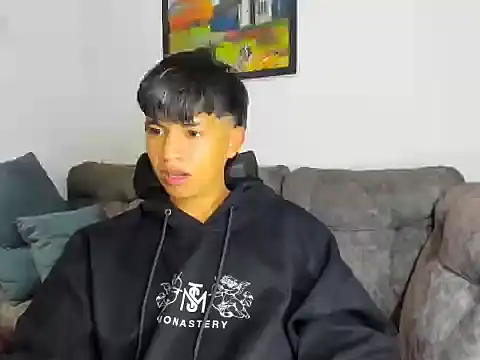 Mikke18 online show from December 2025 10:05:02 PM