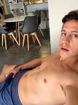 Snapshot of Emanueldickarg chatting on December 2025 06:50:01 PM Emanueldickarg online show from December 2025 06:50:01 PM