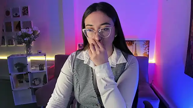 SwettieSammy online show from May 2026 12:35:02 PM
