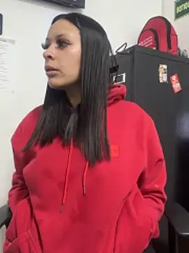 Snapshot of CRISTAL_VIOLETA chatting on December 2025 12:44:02 PM CRISTAL VIOLETA online show from December 2025 12:44:02 PM