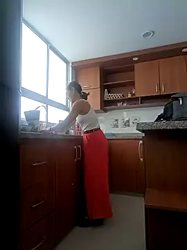 Snapshot of AnitaDuque chatting on December 2025 01:42:01 PM AnitaDuque online show from December 2025 01:42:01 PM