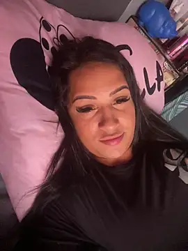 larysinha online show from December 2025 05:51:02 PM